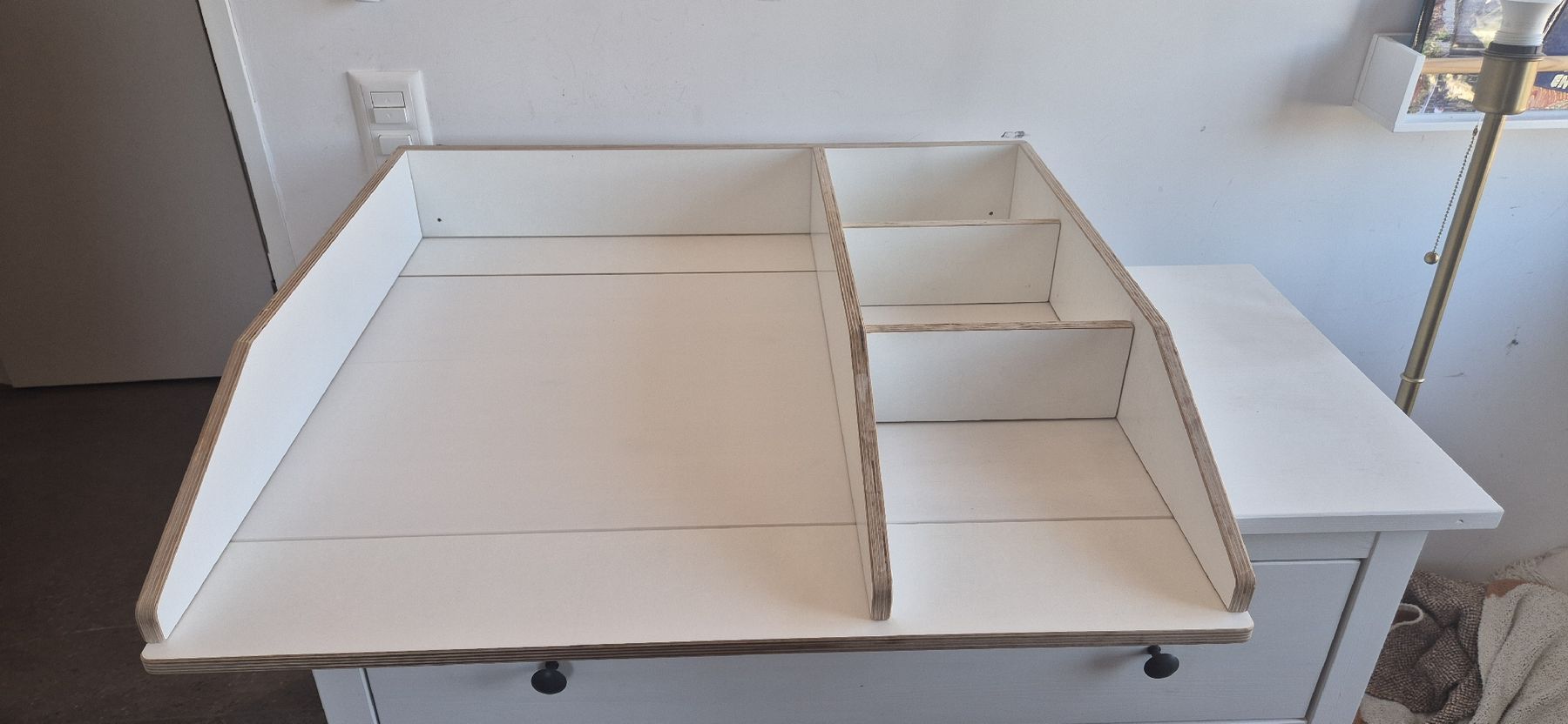 Ikea Tables à langer & accessoires: Kommode Hermes mit passendem Wickelkommodeaufsatz – D'occasion à Oberwil (Dägerlen) par lau_6y27 1