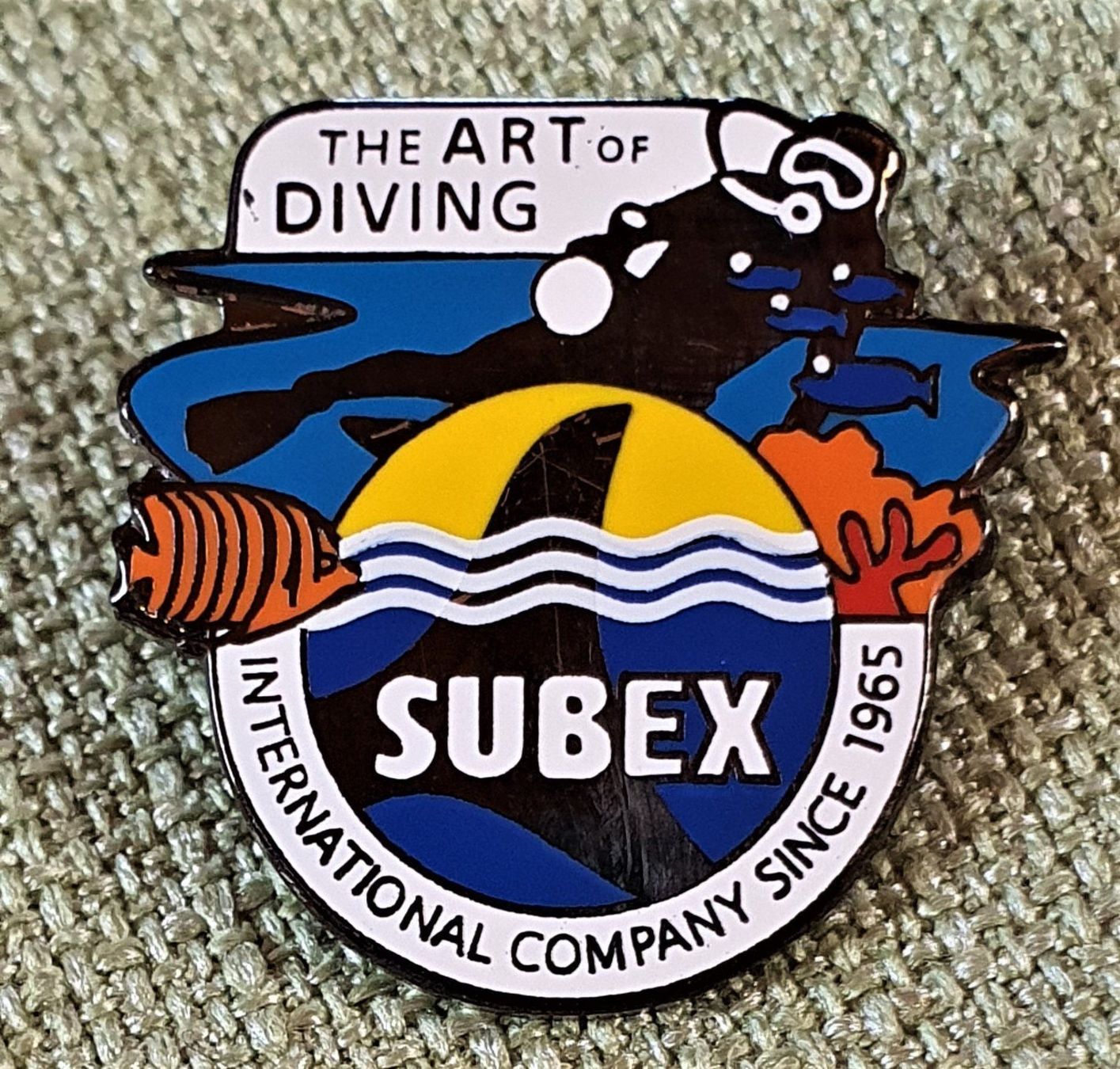 Placchette & Badge: C132 - Pin SUBEX Tauchen Diving Since 65 – Usato da Reinach BL venduto da Boston-Verkauf
