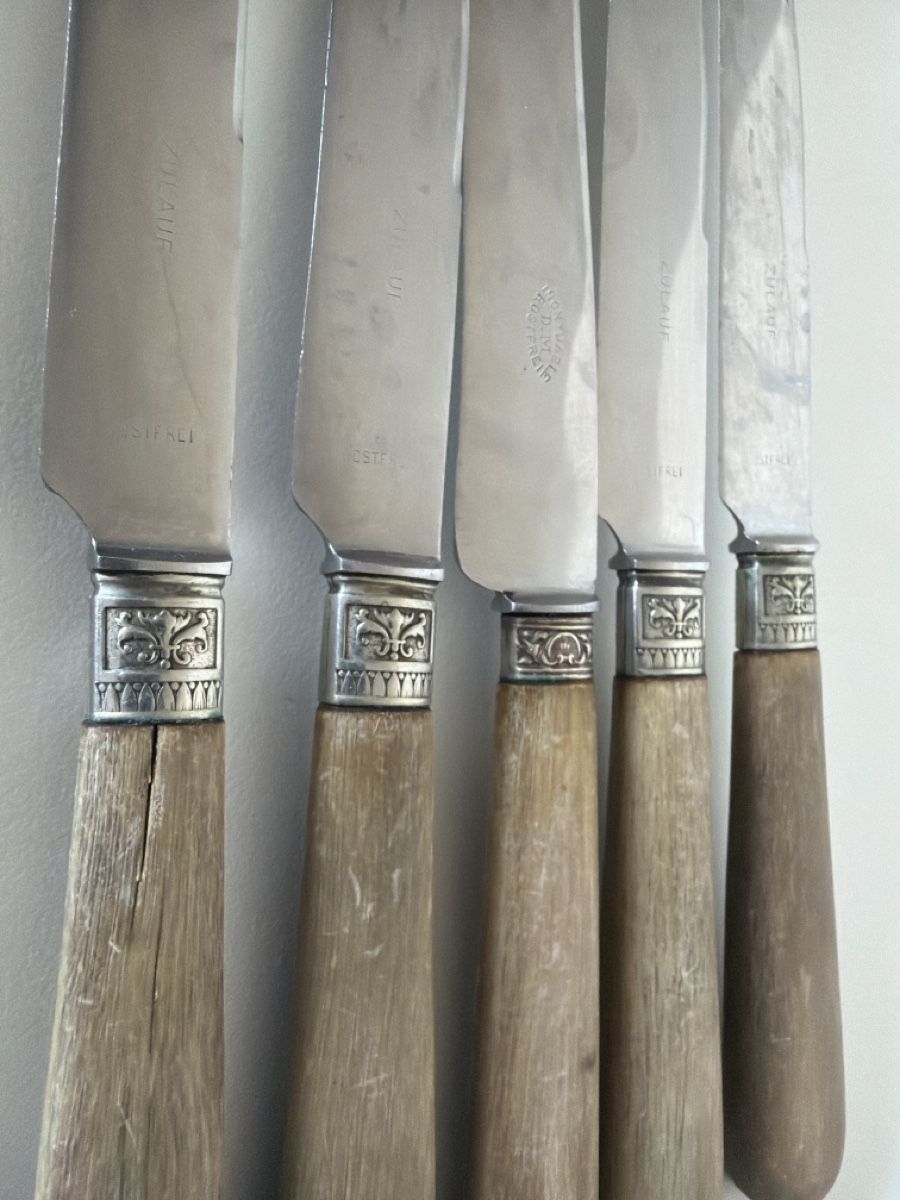 Coltelli da cucina: Messer mit Holzgriffen – Usato da Gossau SG venduto da sushifactory 2