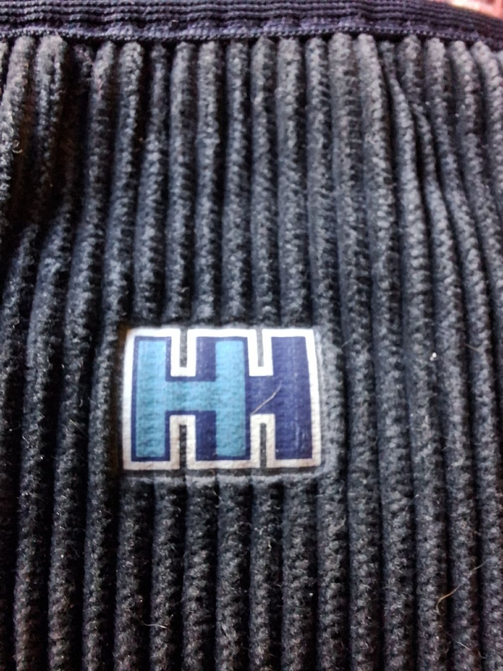 Helly Hansen Handschuhe & Handstulpen: Fausthandschuhe HELLY-HANSEN – Gebraucht aus Mühlebach (Goms) von jad_bg6z 3