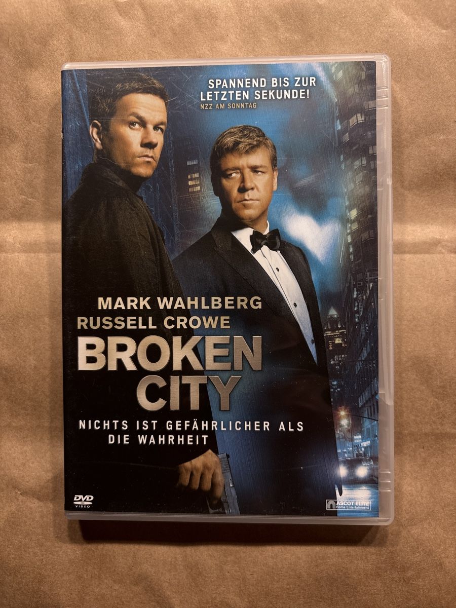Tutti i DVDs: Broken City (2204) – Usato da Ruswil venduto da Slivio_