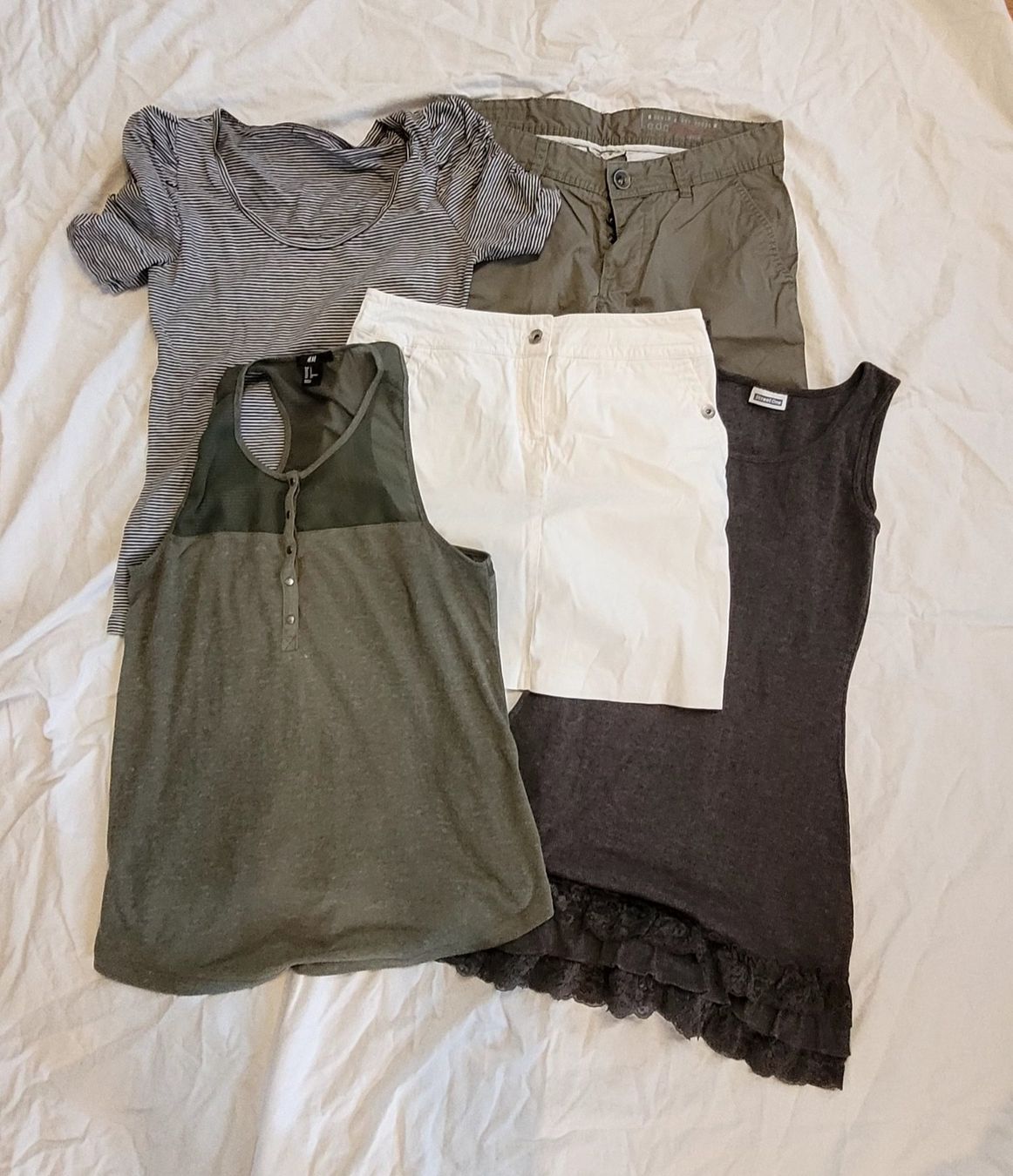 Kleiderpakete: Casual Basic Paket Gr. XS / S mit Esprit – Gebraucht aus Füllinsdorf von Sunnebliemli7