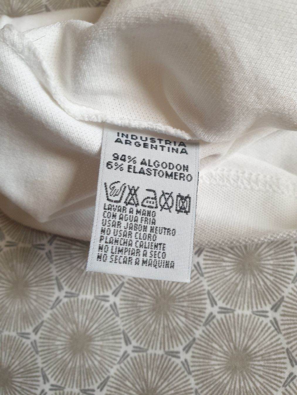 Lacoste Magliette Polo: Tshirt Lacoste NEU it. 42 weiss – Nuovo e nell'imballaggio originale da Zürich venduto da yoarg 2
