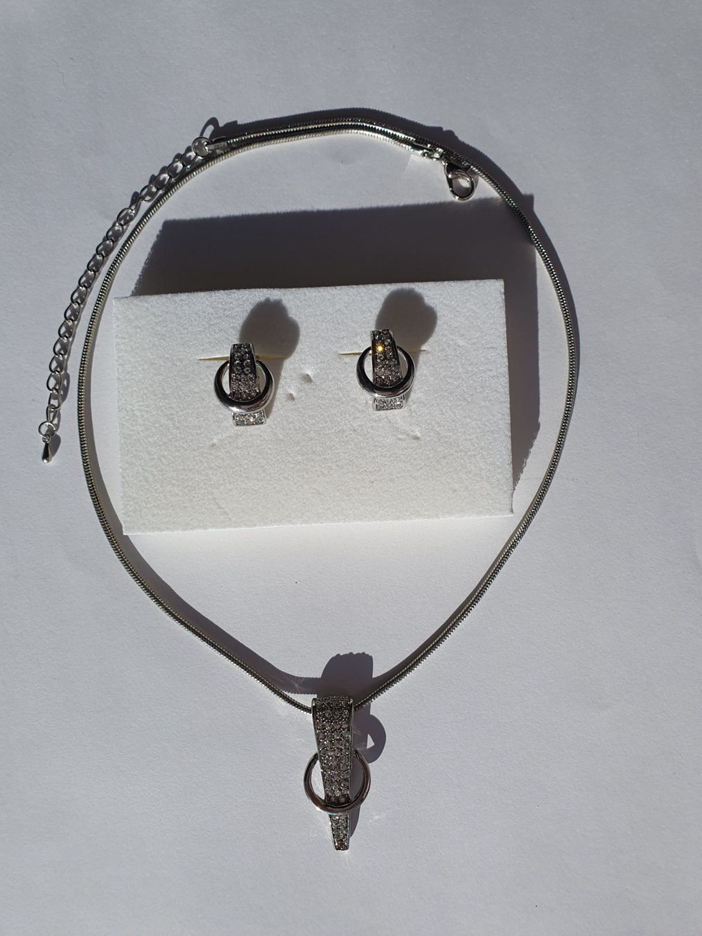 Catenine: Lässiges Schmuckset mit Zirkonia – Usato da St. Margarethen TG venduto da Schachmatt 5