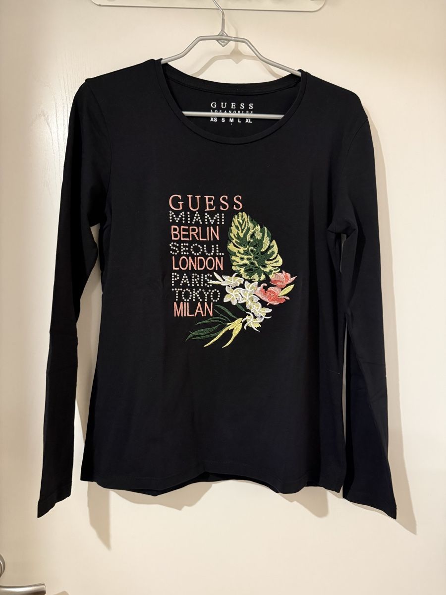 Guess Maglioni & Felpe: Pull fin noir Guess / Taille M – Usato da MASSONGEX venduto da Luluone
