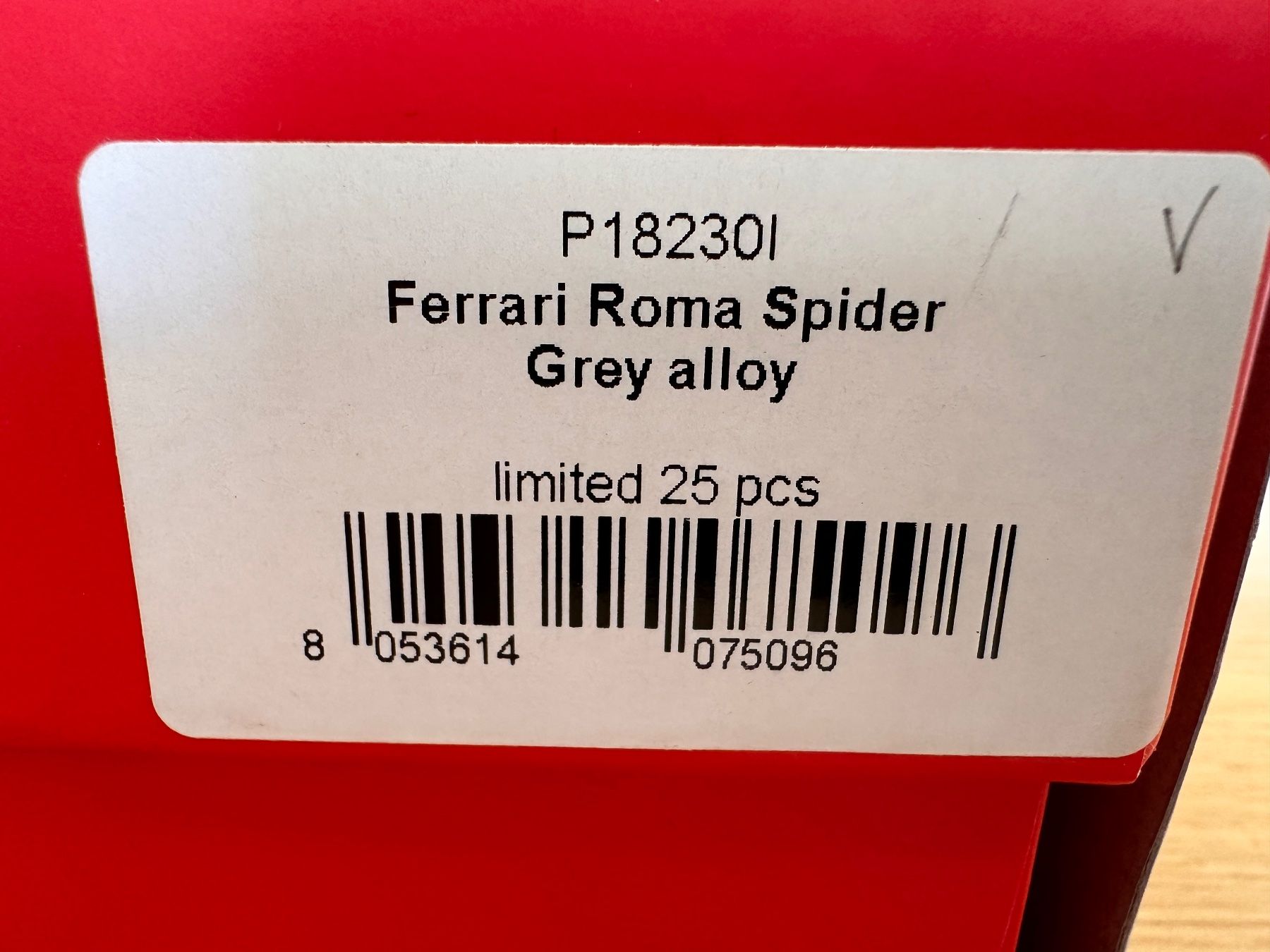 Ferrari Modellautos: Ferrari Roma Spider Grey alloy 1/18 – Neu und originalverpackt aus Stein AR von Krabbe2 7