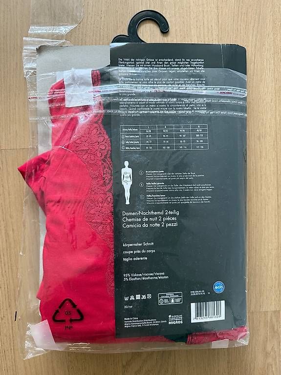 Négligés & Pyjamas: Damen-Nachthemd 2-teilig - Grösse S - NEU – Neuf (Voir description) à Dübendorf par sou_55nr 1