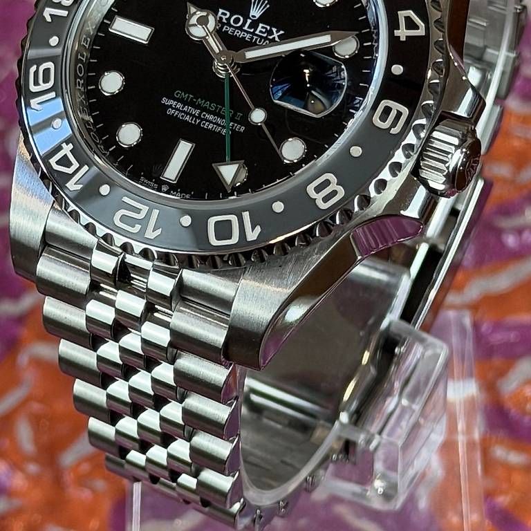 Orologi: Rolex GMT-Master II "Bruce Wayne" 126710GRNR – Usato da Genève venduto da minty.watches 4