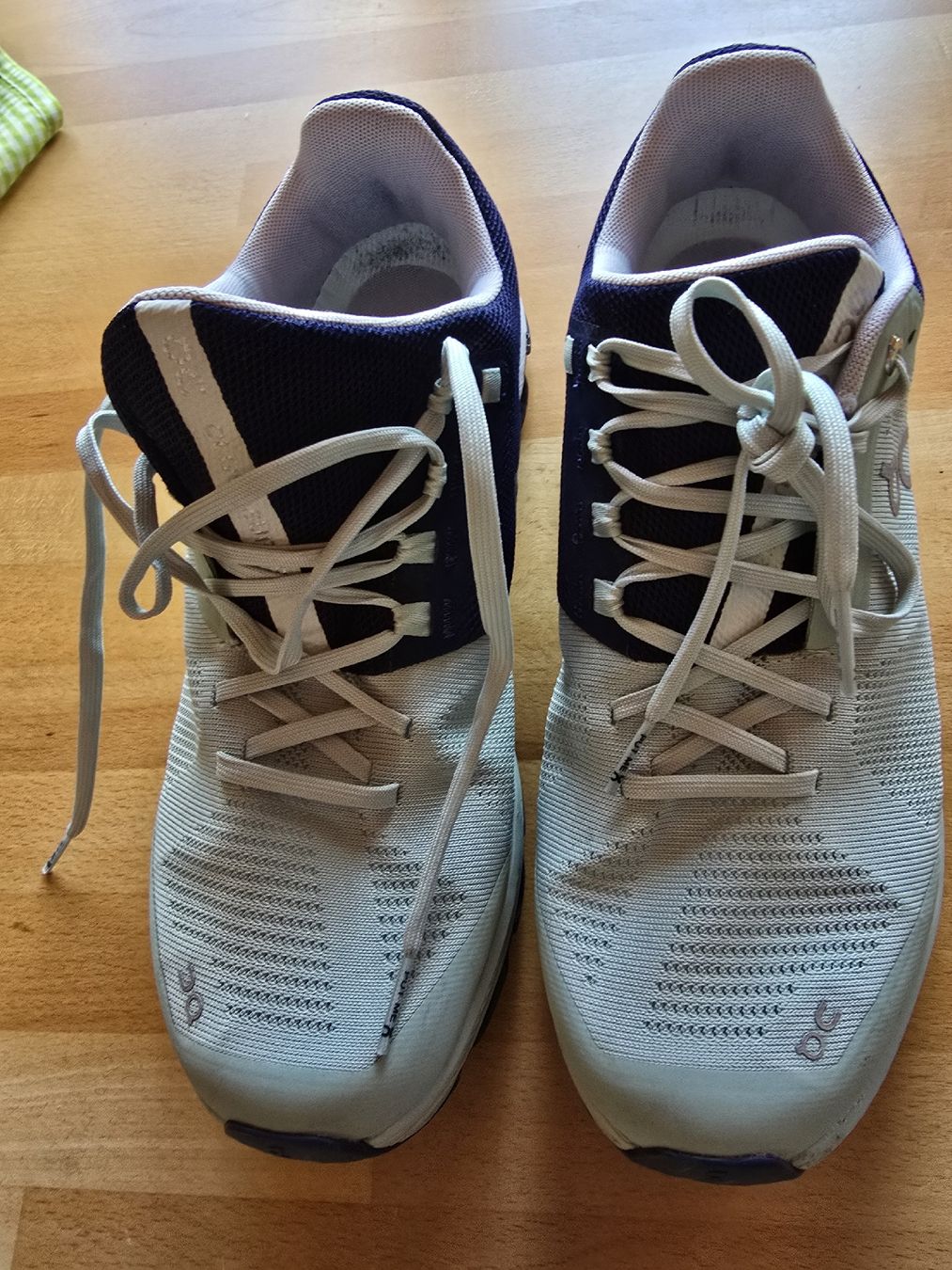 On Scarpe da uomo: On Schuhe – Usato da Pohlern venduto da zora76