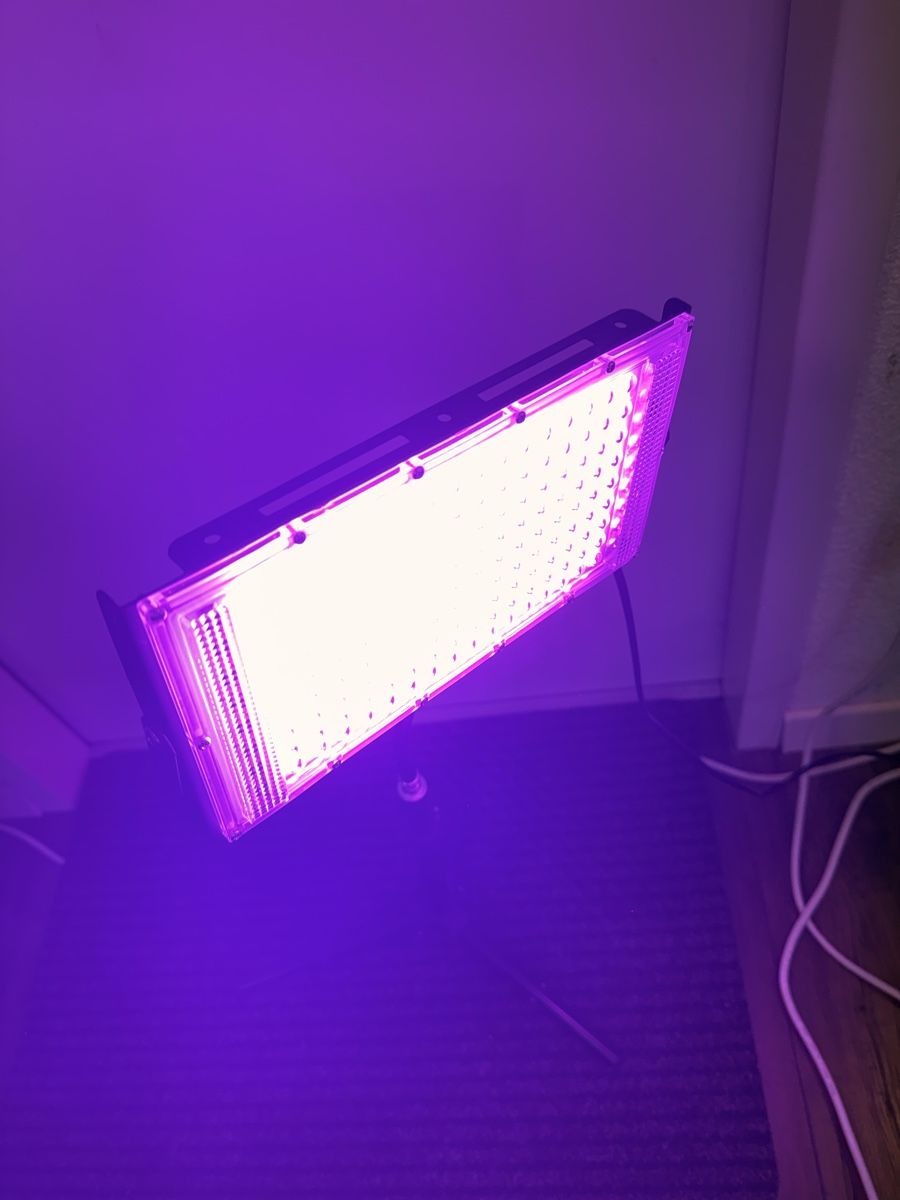 Lampes: LED Pflanzenlampe / Grow light – D'occasion à Hausen am Albis par Charlie-Harper 1