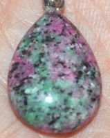 Anhänger L-5078 – Rubin Zoisit 1,3x1,8 cm