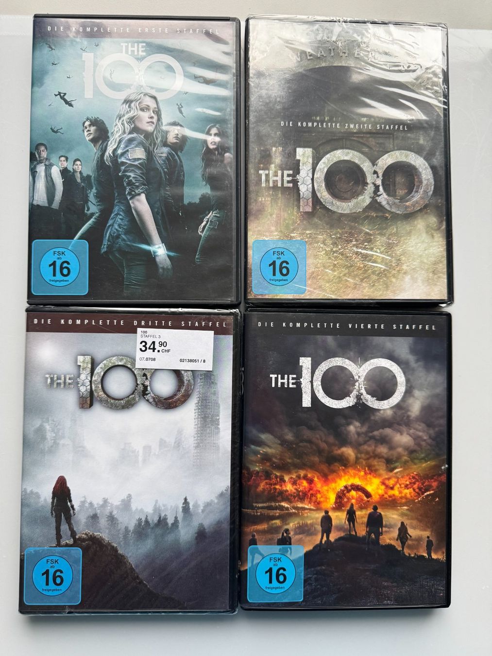 Tutti i DVDs: The 100, Staffel 1-4 – Usato da Schwyz venduto da Monpe1