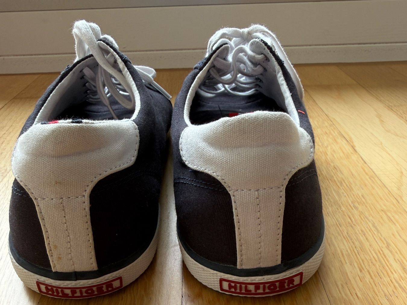 Tommy Hilfiger Scarpe da uomo: Tommy Hilfiger Schuhe - Grösse 44 – Usato da Baden venduto da polveres 3