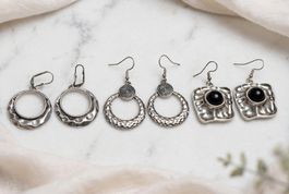 Set di 3 paia di orecchini pendenti in metallo argento