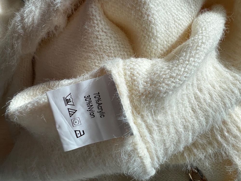 Maglioni & Felpe: Flauschiger Winterpullover, creme, Gr. m, neuwertig! – Nuovo e nell'imballaggio originale da Riehen venduto da edu_92w7 6