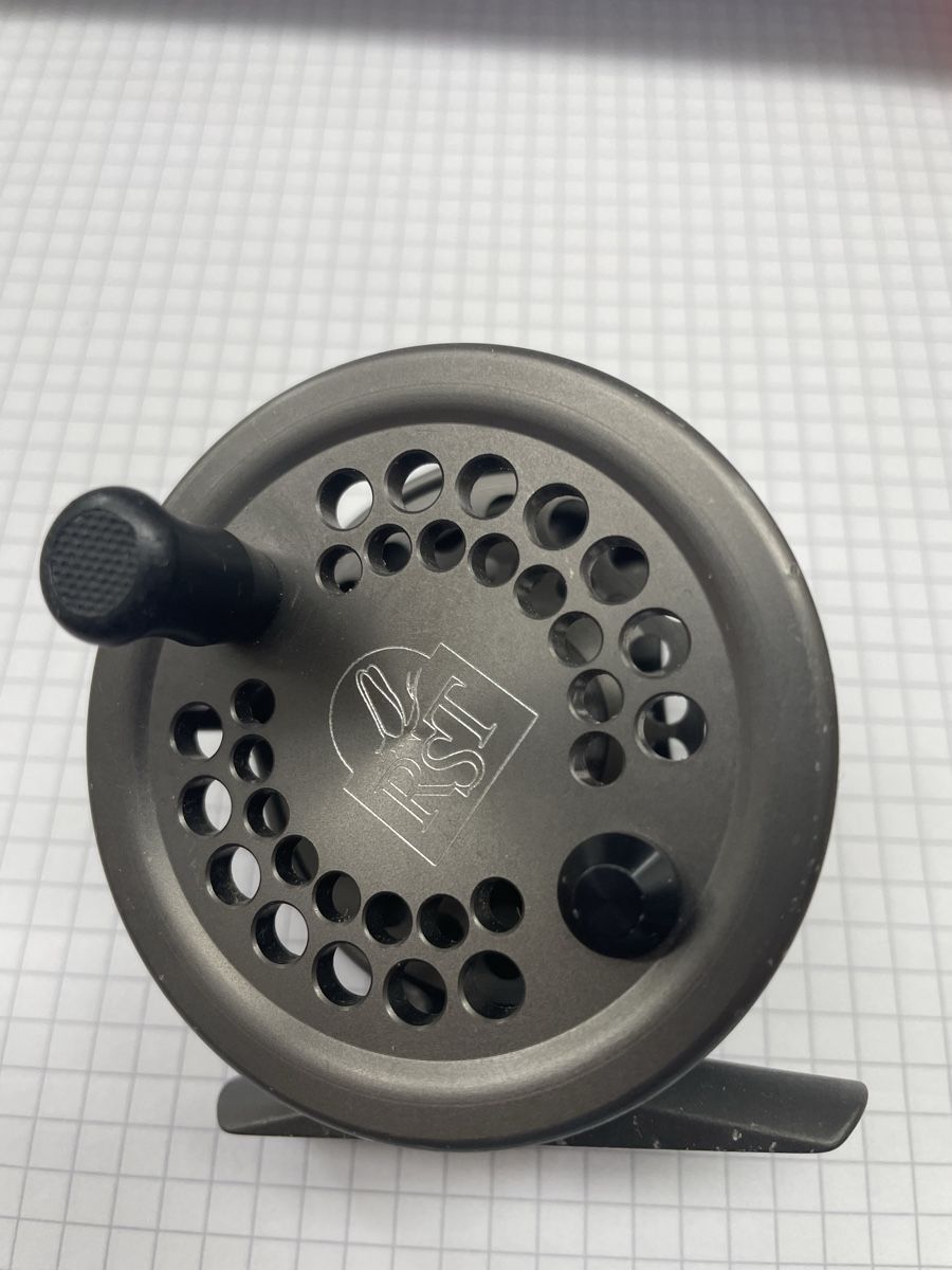 Rollen & Spulen: RST Fliegenrolle – Gebraucht aus Herisau von Apponier 3