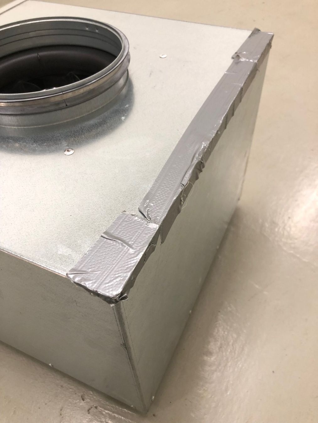 Ventilatori: Lüftungsaggregat / Monoblock zu Reihe "Carbon Active" – Usato da Hinterkappelen venduto da atomschnee 2