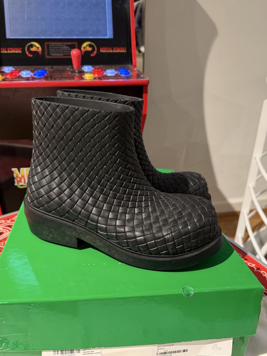 Bottega Veneta Scarpe da uomo: Bottega Veneta Fireman Ankle Boot Rubber Grösse 40 – Nuovo (secondo la descrizione) da Basel venduto da julianlenzin 3