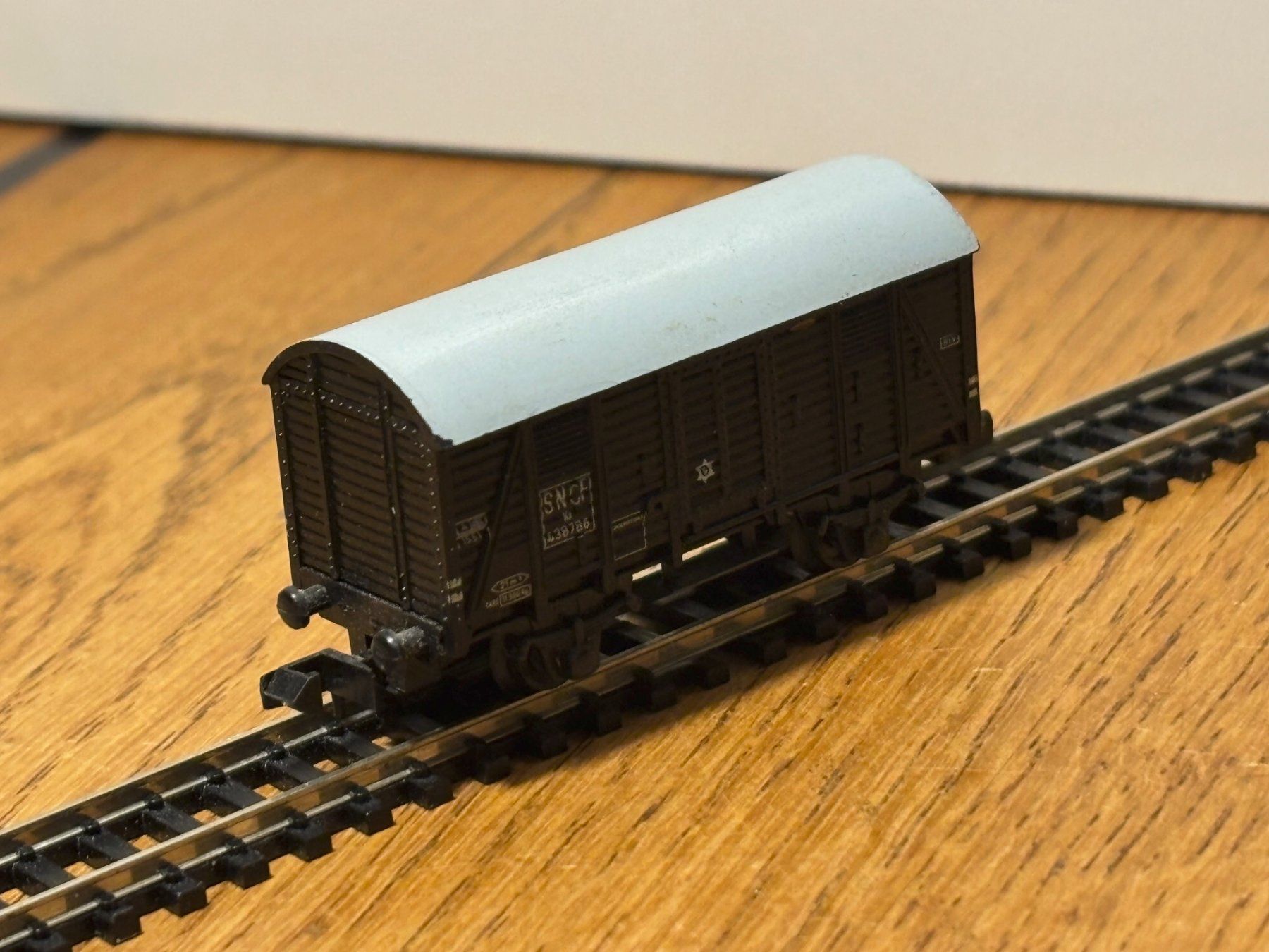 Modellini di ferrovie: *e1329: Güterwagen (Spur N)  -  #1 – Nuovo (secondo la descrizione) da Birsfelden venduto da Birs_25 2