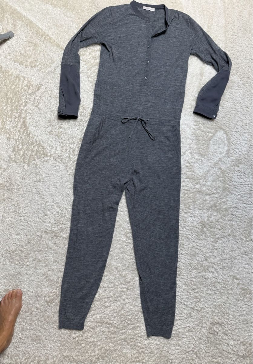 Stefanel Jumpsuits: Stefanel knitted jumpsuit  – Gebraucht aus Barna von orbuyorcry