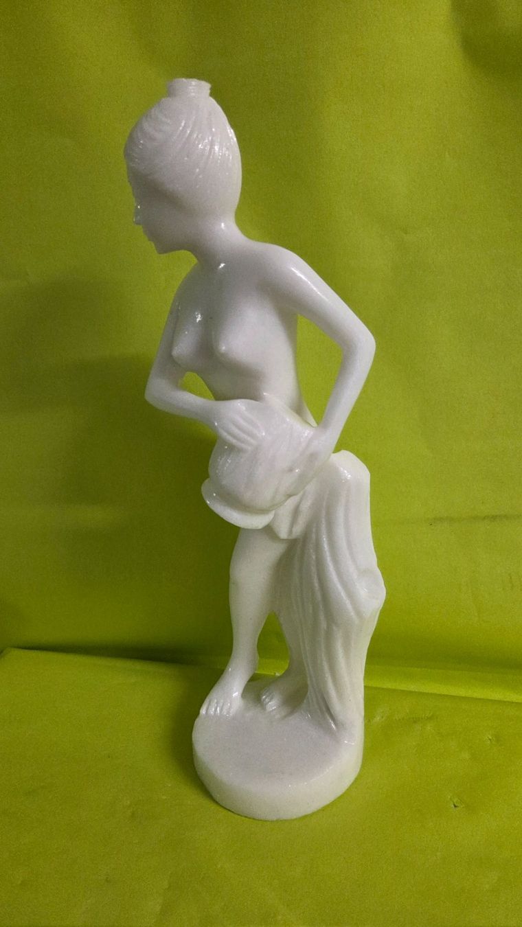 Sculture & Statue: Lady aus edlem Marmor 40cm – Nuovo (secondo la descrizione) da Roggliswil venduto da Mabelco 1