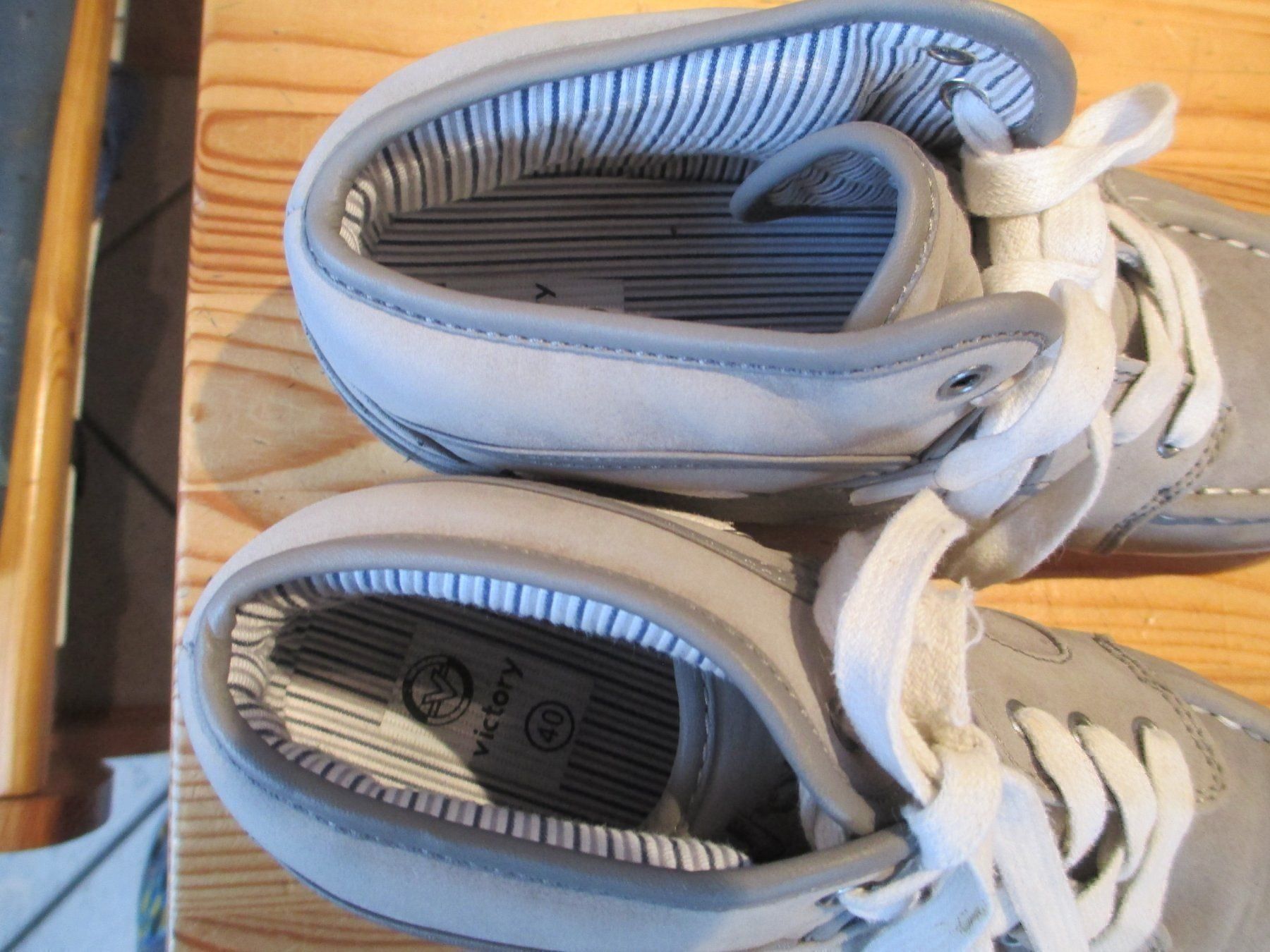 Damenschuhe: Toller Laufschuh Gr 40 – Gebraucht aus Landquart von Froneri 2