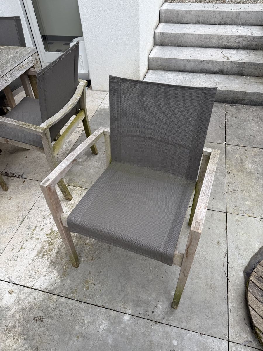 Pfister Set di tavolo e panche: Sehr schöne Gartengarnitur, massiv & abschleifbar – Usato da St. Gallen venduto da Vice1994 1