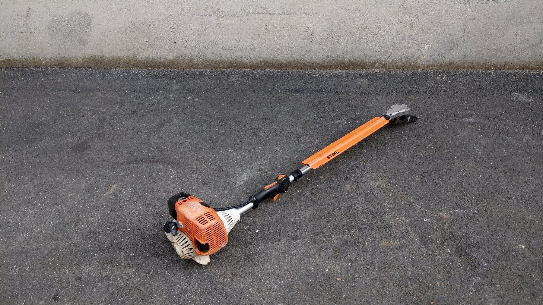Stihl Tutti gli attrezzi: Stangenheckenschere Stihl HL 100 K – Difettoso da Bern venduto da ksliqbe