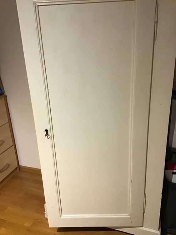 Weisse Schranke Antik
