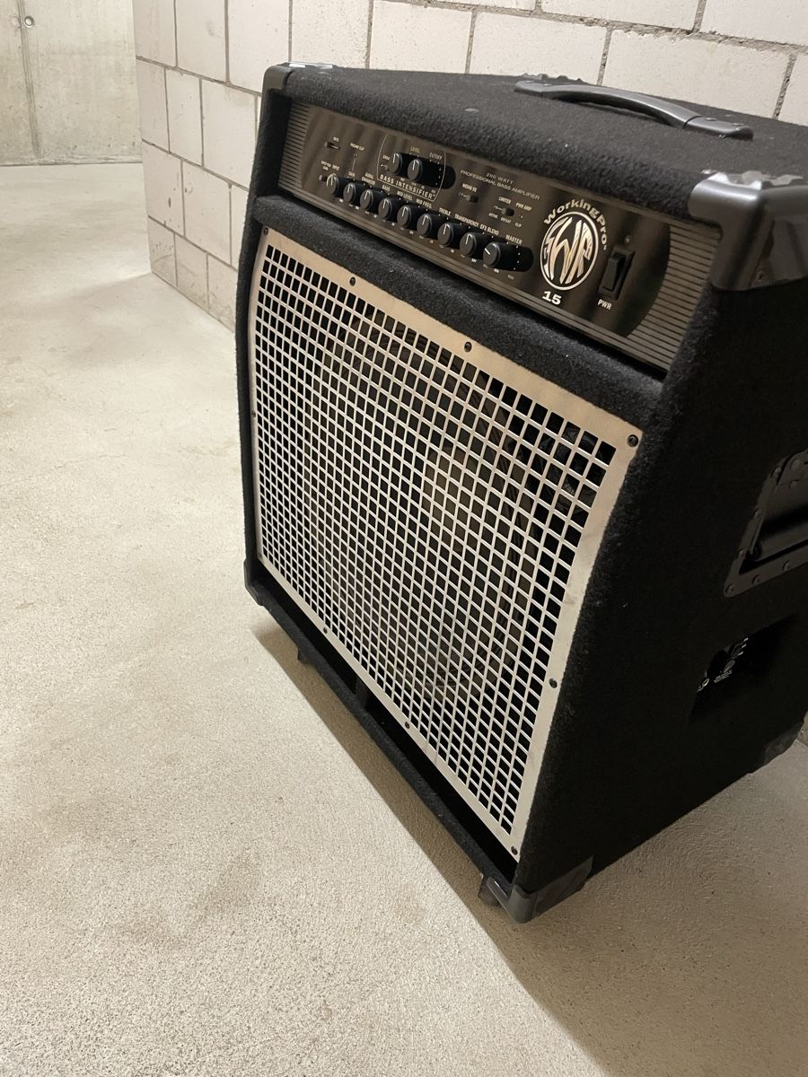 Strumenti musicali: SWR BassGuitar Combo Amp – Usato da Riehen venduto da ose58 7