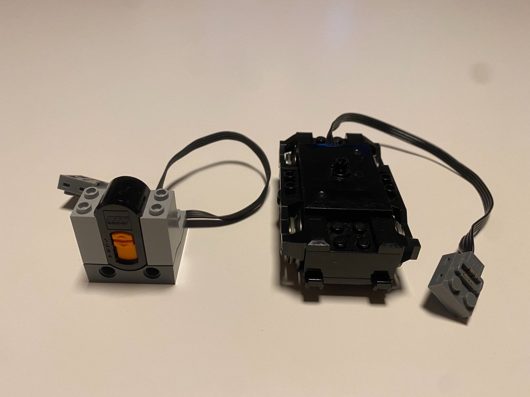 Lego Spielzeuge: LEGO - EISENBAHN - MOTOR - MIT - EMPFÄNGER – Gebraucht aus Gelterkinden von ajdt4