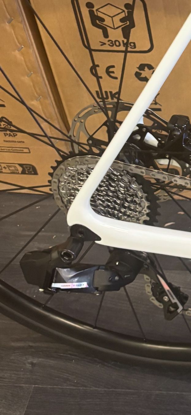 Stevens Vélos: Vélo de route Stevens, Léopard Pro, taille 58cm, carbone – Neuf avec emballage d'origine à Conthey par Michel124 8