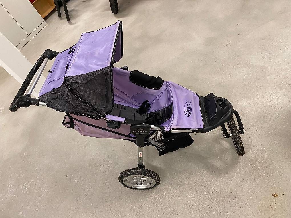 Poussette: Kinderwagen – D'occasion à Schlatt ZH par sar_l5d5 2