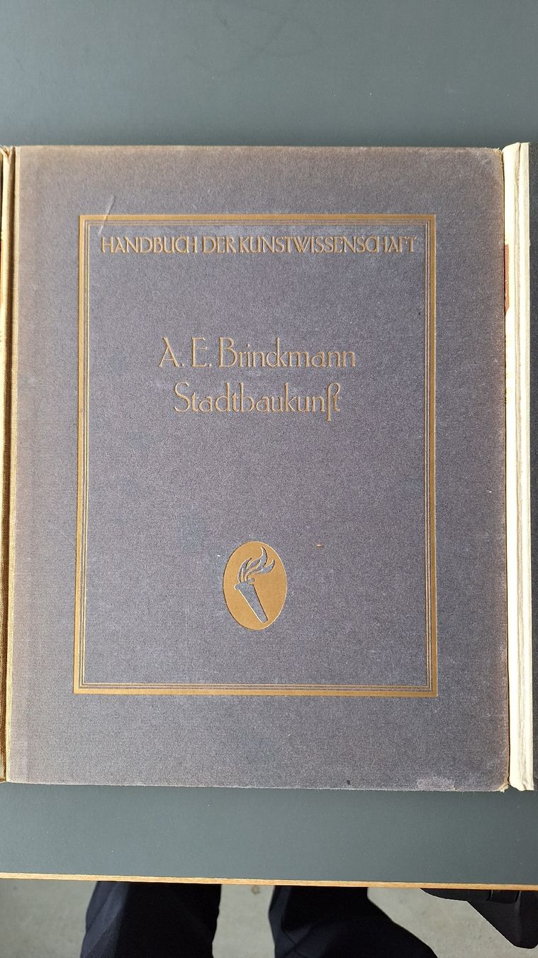 Bücher: Handbuch der Kunstwissenschaft Architektur – Gebraucht aus Zürich von anna3929 6