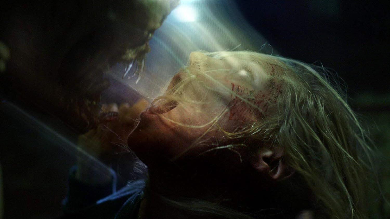 Tutti i DVDs: Dark Light (2019) Gory Sci-Fi-Horror Creature Feature - DVD – Nuovo (secondo la descrizione) da Volketswil venduto da cinephilia 2