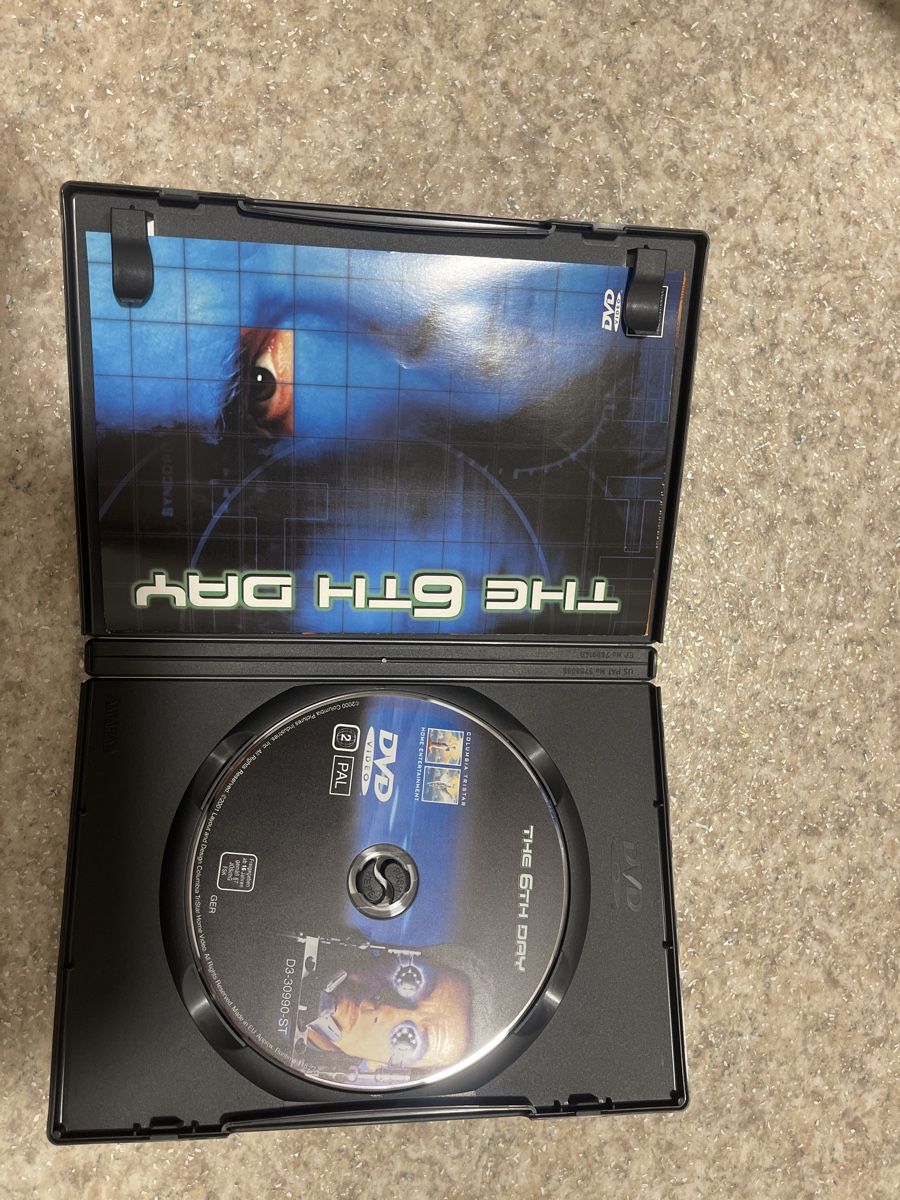 Alle DVDs: DVD The 6th Day – Gebraucht aus Sempach von Nimsaj5 2