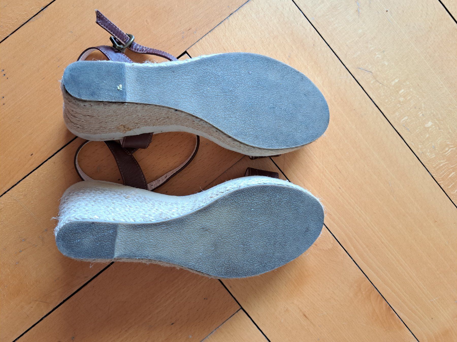 Benetton Scarpe da donna: Espadrilles compensées t. 38 cuir brun Benetton – Usato da Genève venduto da elo_t28p 2