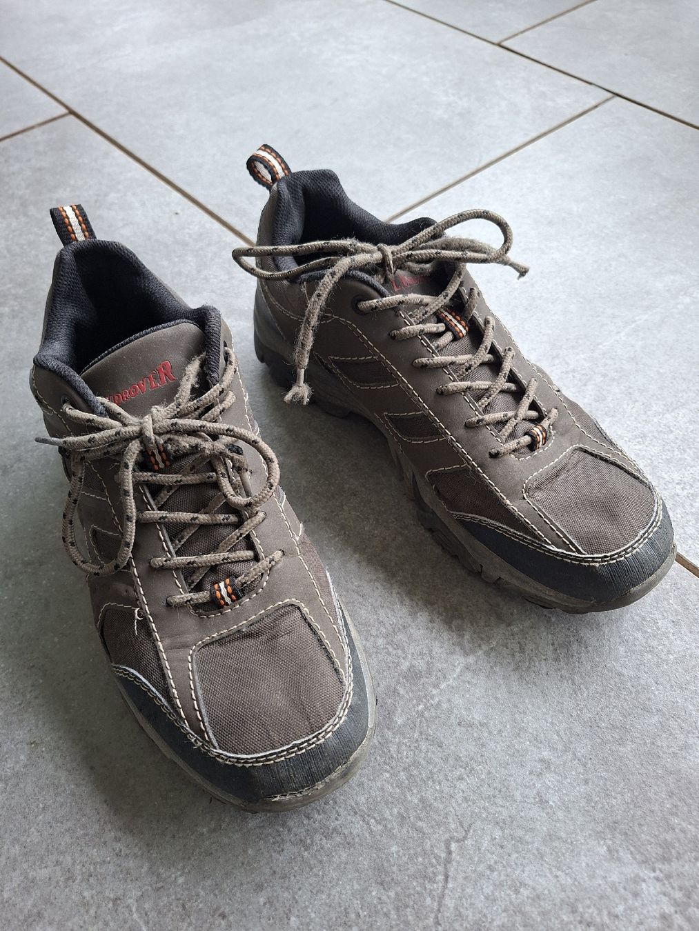 Landrover Scarpe per ragazzi: Trekking- / Wanderschuh Landrover Gr 41 – Usato da Unterengstringen venduto da NiLi_2012