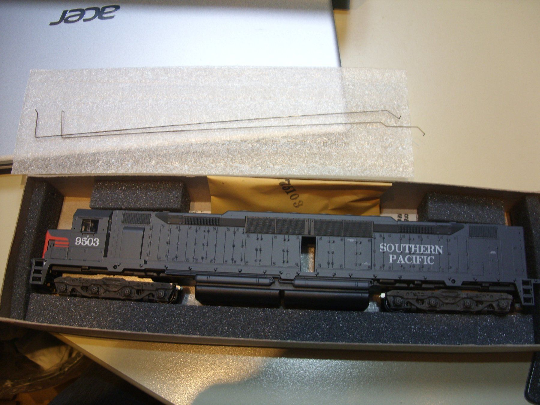 Athearn Modellini di ferrovie: Athearn H0  DD40 der UP  DC   Dummy – Usato da Untersiggenthal venduto da Gumel50 9