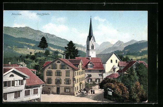 Cartoline postali: Nesslau, Dorfplatz mit Kirche, Häuser u – Usato da Berlin venduto da bartko-reher