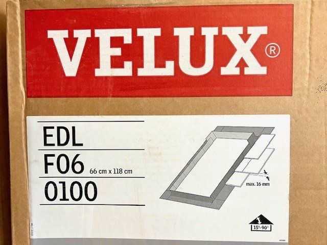 Finestre: Dachfenster Neu und Originalverpackt Set – Nuovo e nell'imballaggio originale da Riedtwil venduto da wiederverwendung 3