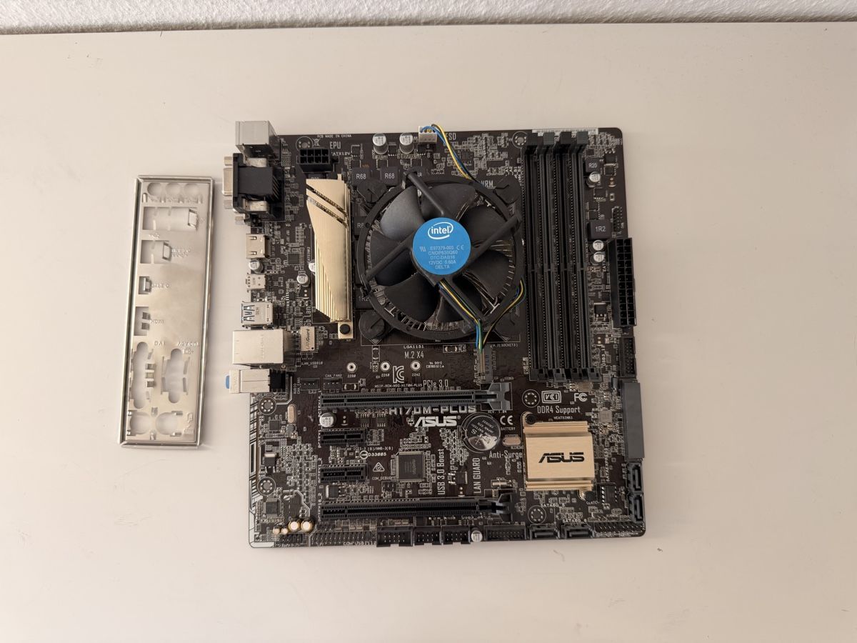 Intel Mainboards: Mainboard CPU Bundle / i5 6600 – Gebraucht aus Menzingen von PC_Solutions