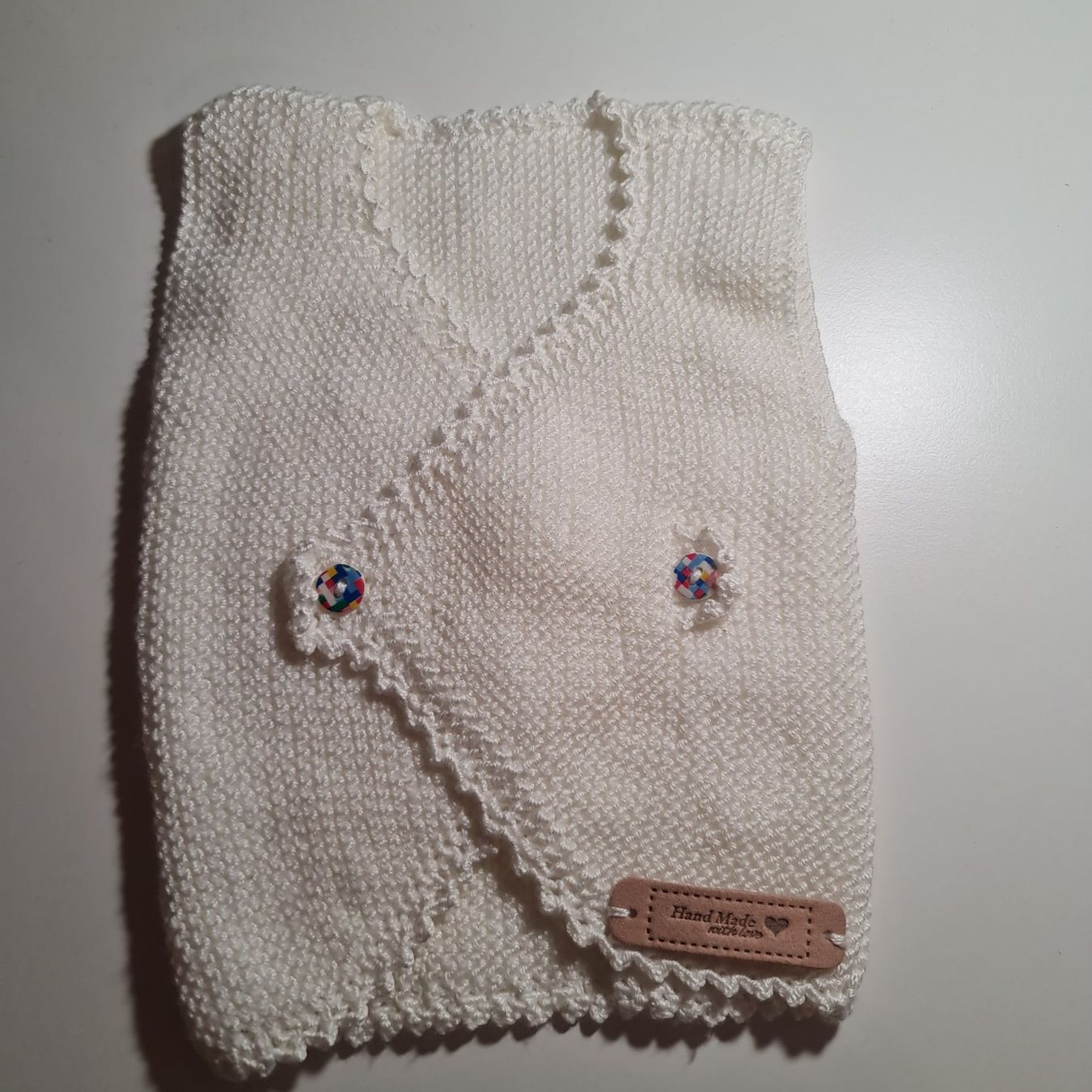 Altro abbigliamento: Handgestrickte Babyweste – Nuovo e nell'imballaggio originale da Grafstal venduto da sel_yil