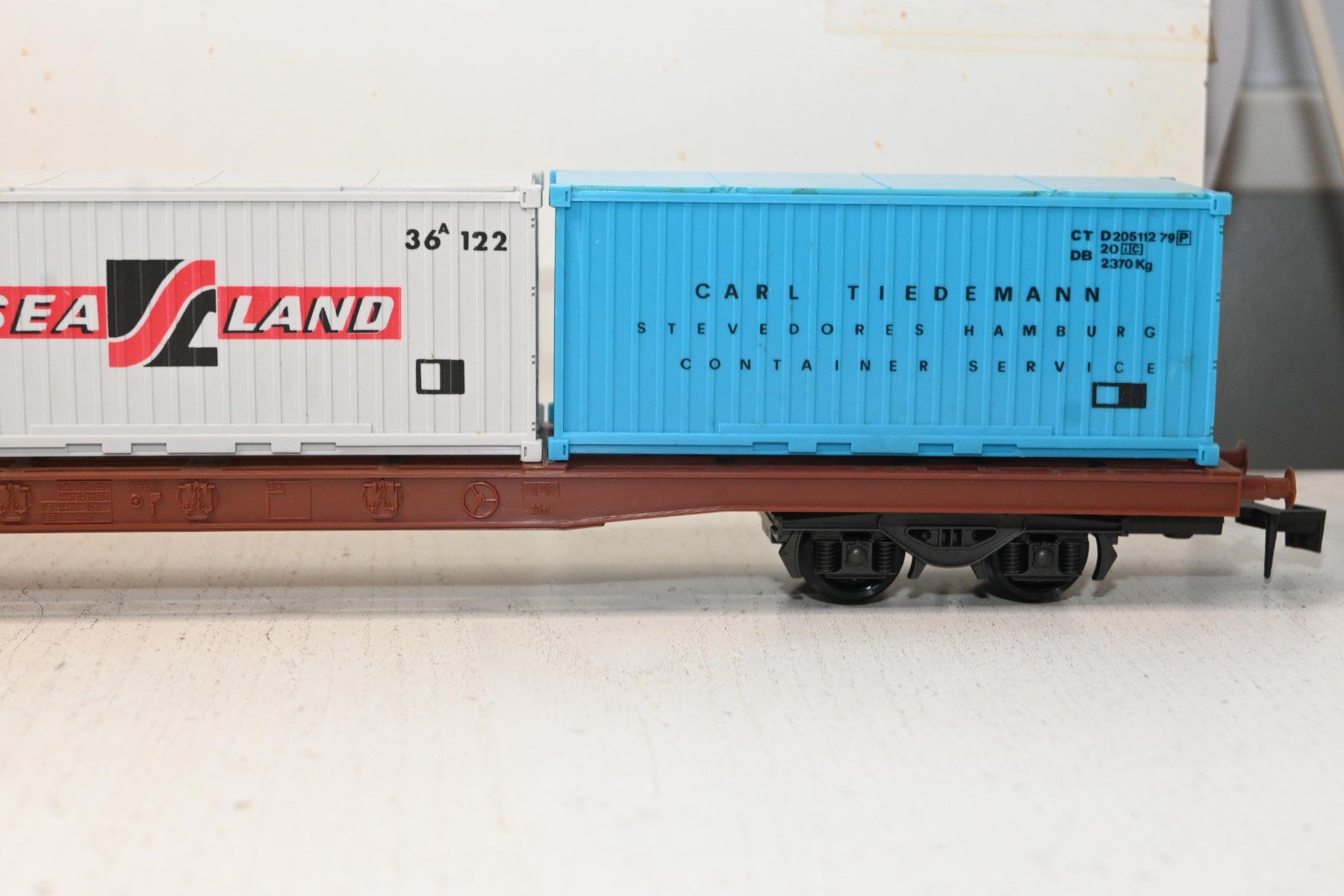 Lima Modellini di ferrovie: Container wagon with 3 containers Lima Spur 0 mit OVP – Usato da Laupen ZH venduto da Zmoewe 3