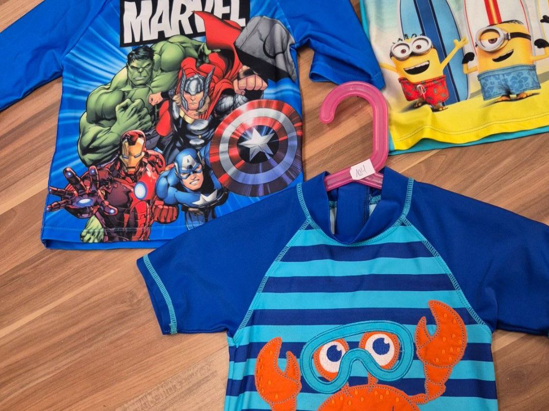Costumi da bagno: 2 Badehirt UV Gr.104   Marvel Fisch B – Usato da Schwarzenburg venduto da Flamingo07