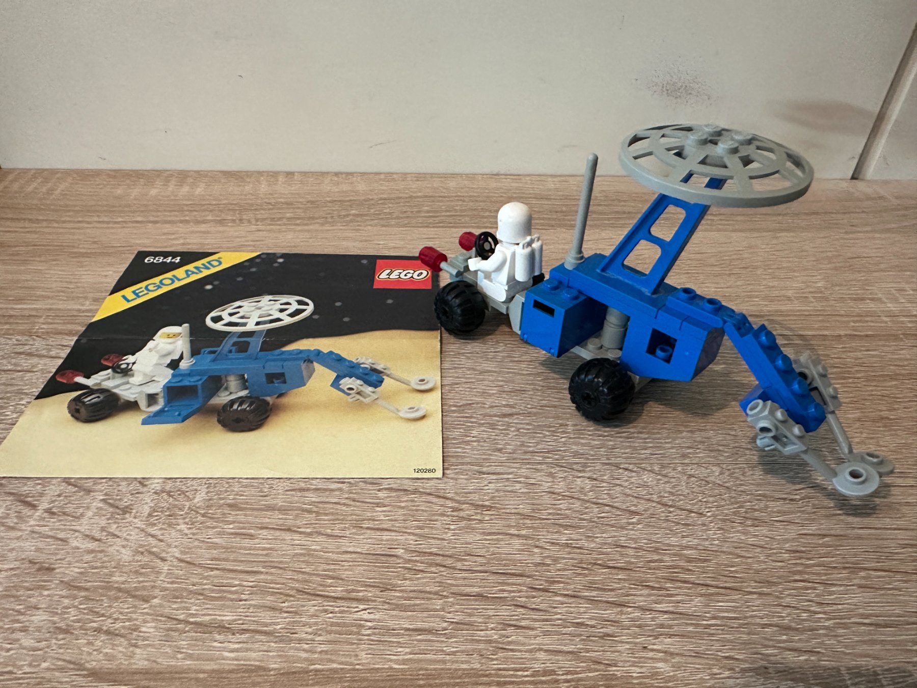 Legoland Kit di costruzioni: LEGO Space 6844 Seismologic Vehicle – Usato da Basel venduto da Don-Angel 1