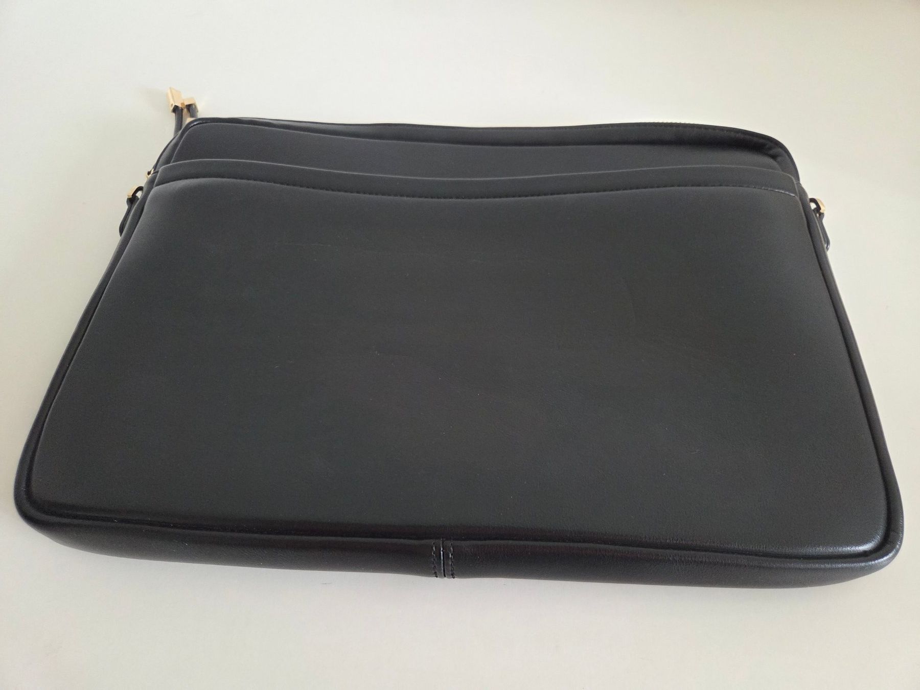 Borse: Laptop-Tasche von HEROINE – Usato da Oberrieden venduto da Smart570 1