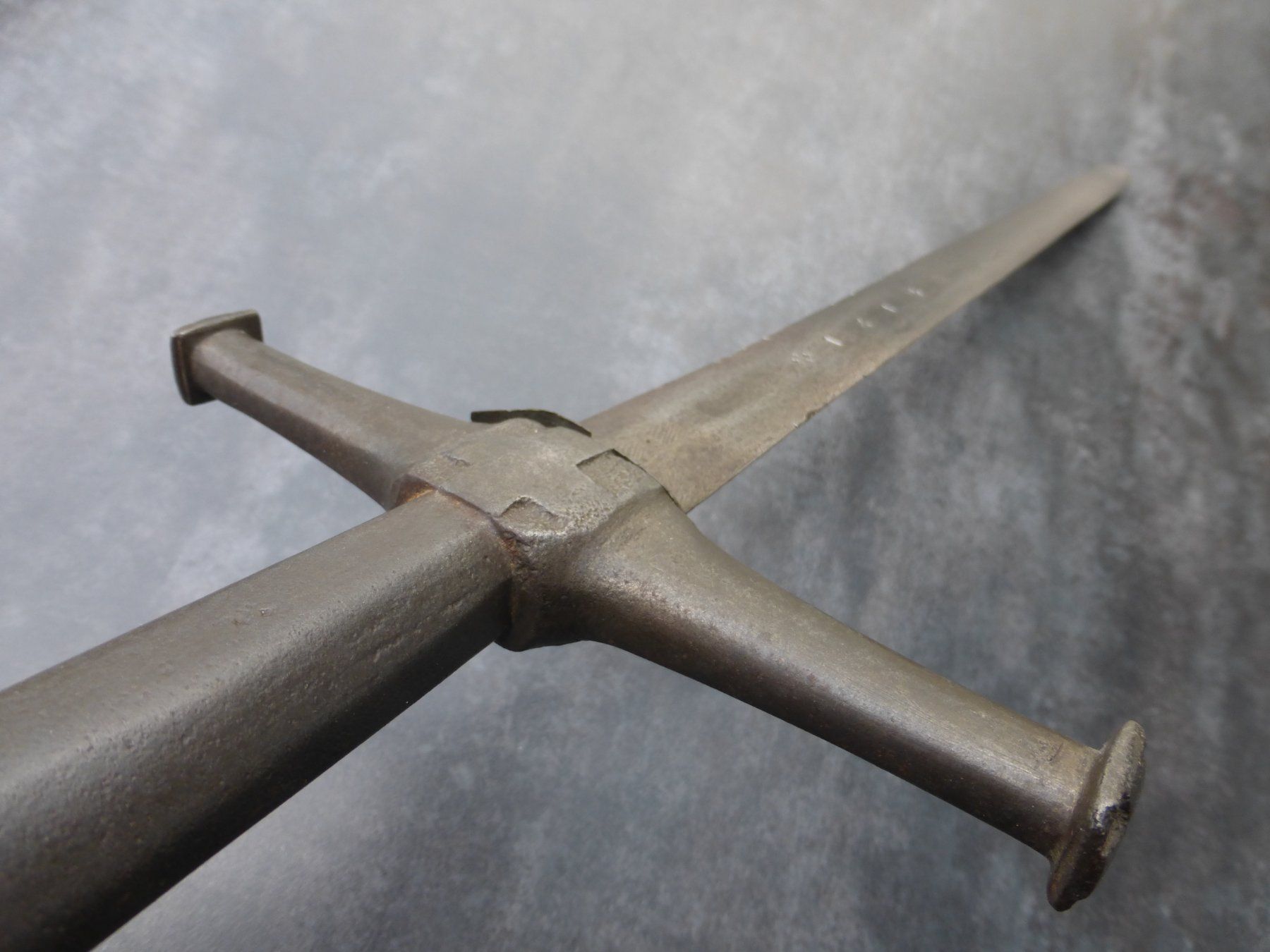 Altre raccolte & rarità: antikes Schweizer Schwert von 1414 – Usato da Rüthi (Rheintal) venduto da Schmidtrubin1 5