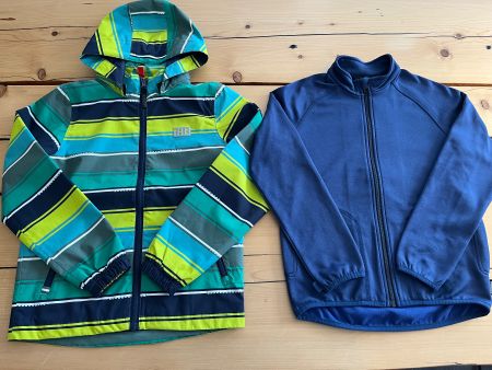 Neuwertige LEGO Regenjacke / Jacke & Reima Fleece - Gr. 140