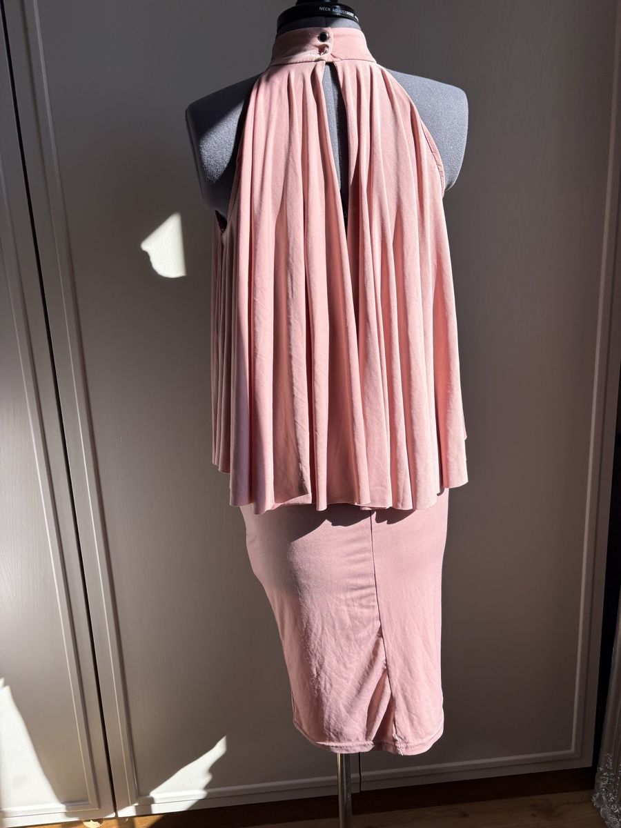 Asos Kleider: Cocktail Kleid rosa – Gebraucht aus Oensingen von Chicotus 1
